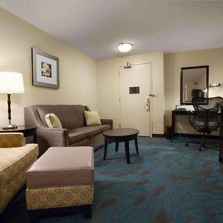 Hilton Garden Inn Fargo Exterior foto