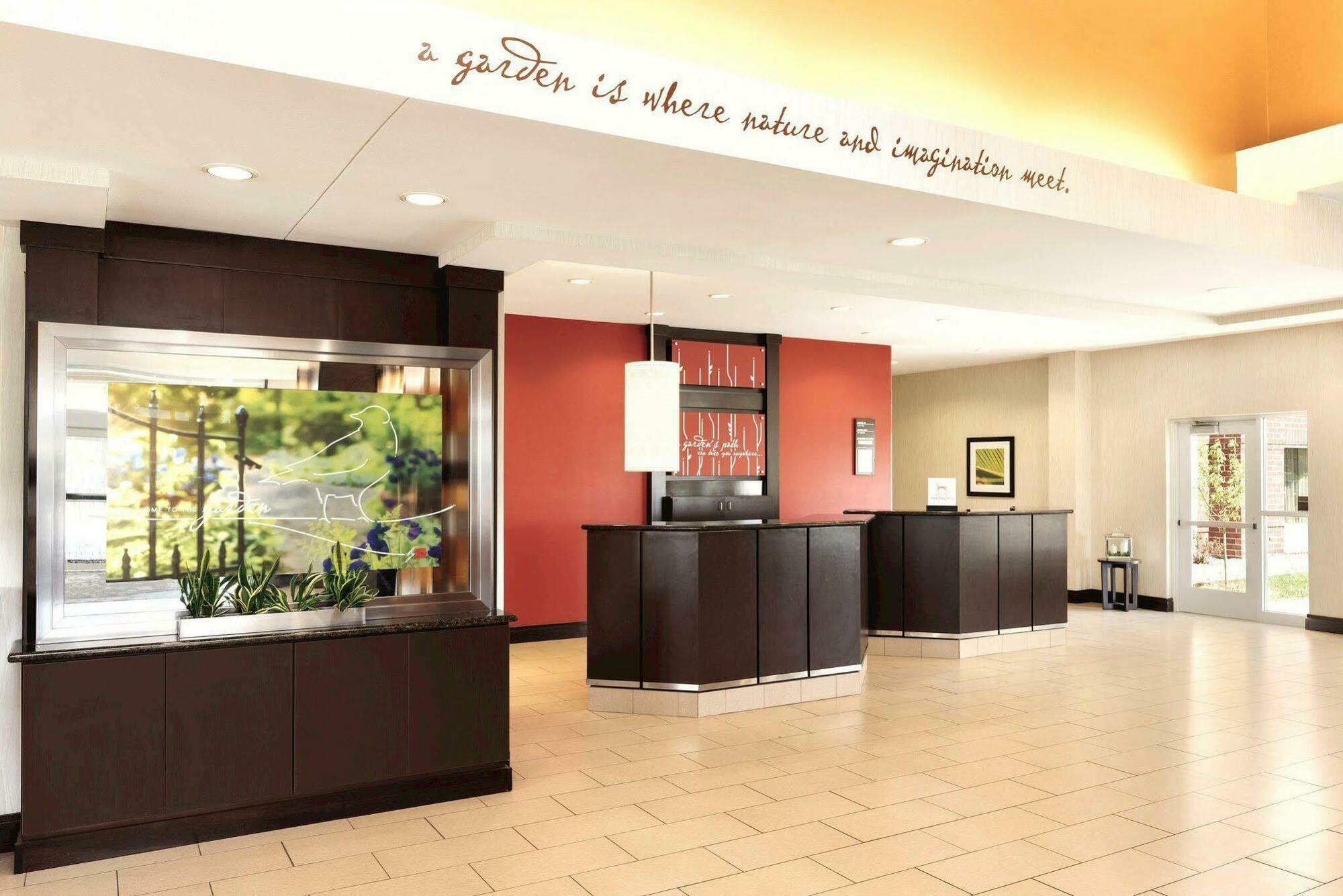 Hilton Garden Inn Fargo Exterior foto